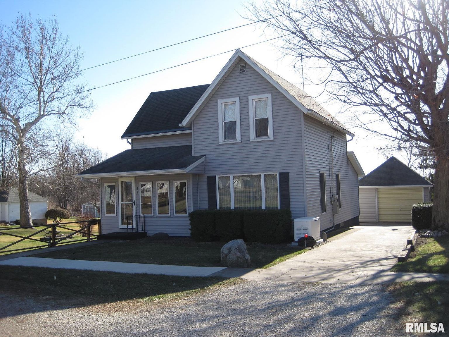 305 2nd St, Bradford, IL 61421 Zillow