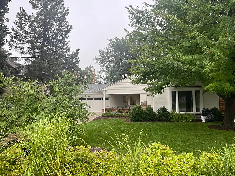 180 Ivanhoe St — Photo 8