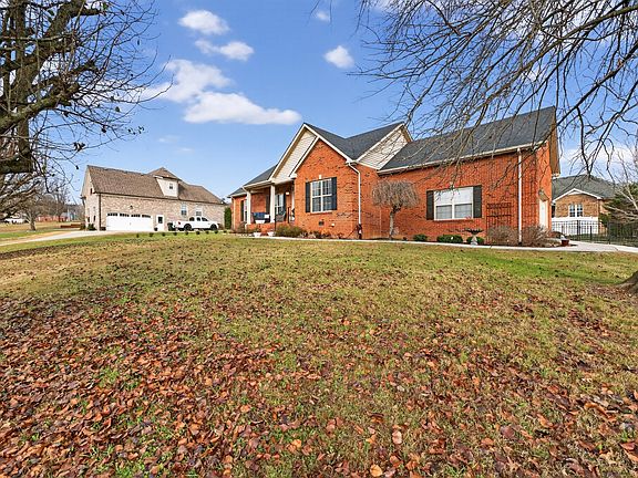 4th image of 169 Bradford Way