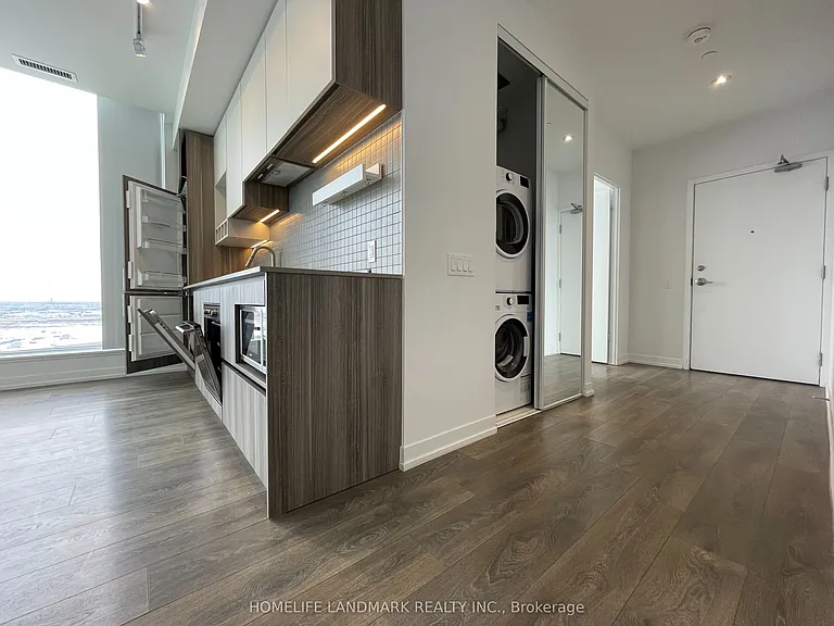 898 Portage Pkwy #2802 — Photo 4