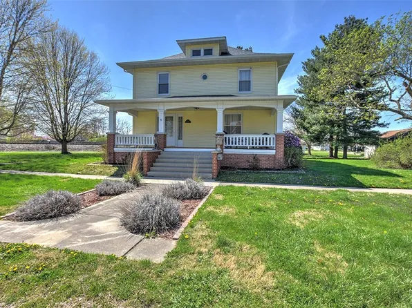 423 S Main St, Sullivan, IL 61951