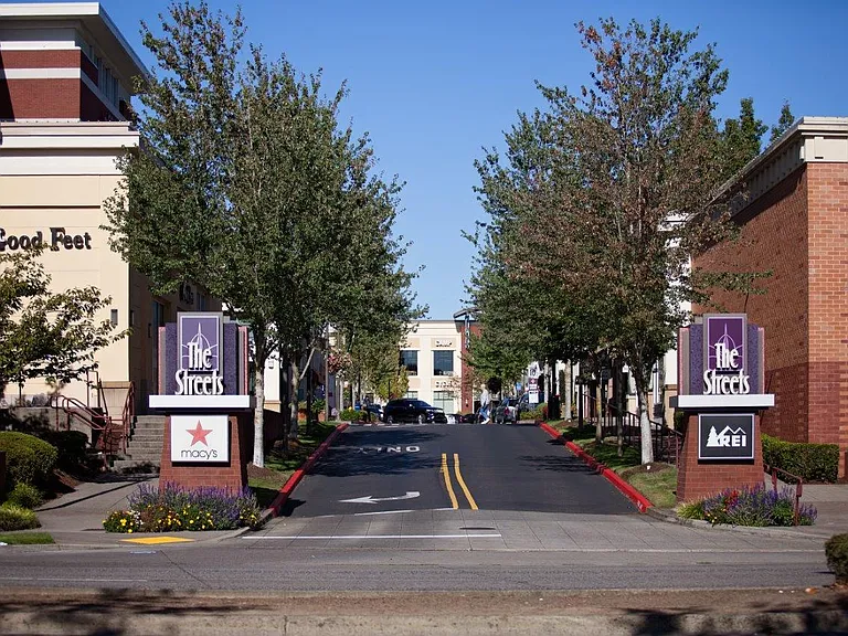 LionsGate South — Photo 41