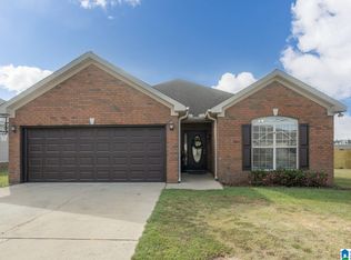 12370 Huntington Village Dr, Northport, AL 35475