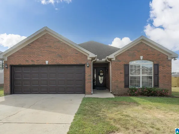 12370 Huntington Village Dr, Northport, AL 35475