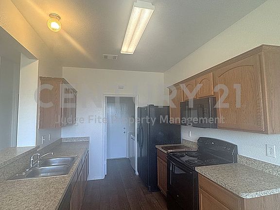 4th image of 2264 Stonebrook Ln