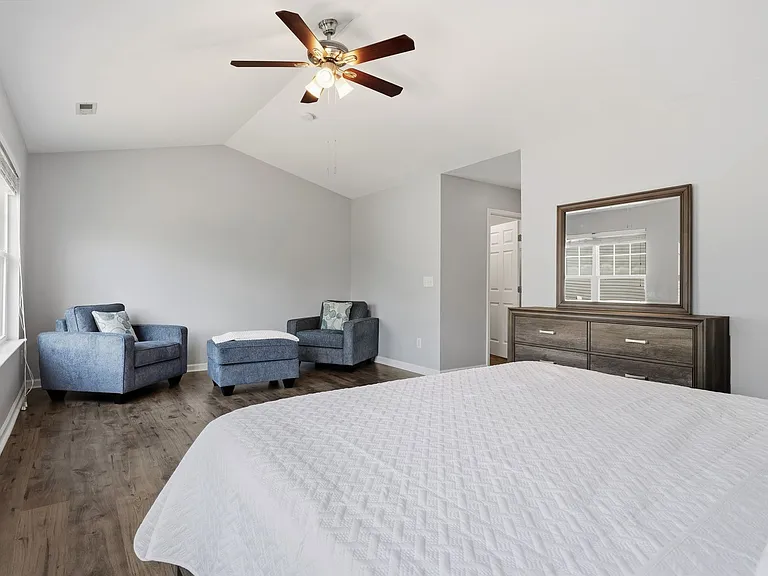 1326 Stone Manor Dr — Photo 10