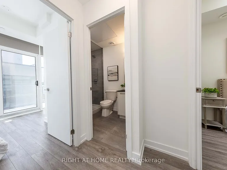 871 Sheppard Ave W #33 — Photo 21