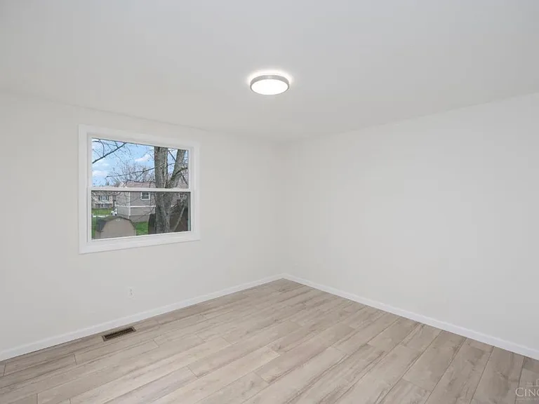 3264 Struble Rd — Photo 6