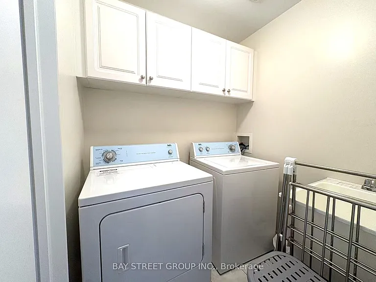 9 Strawflower Mews — Photo 10