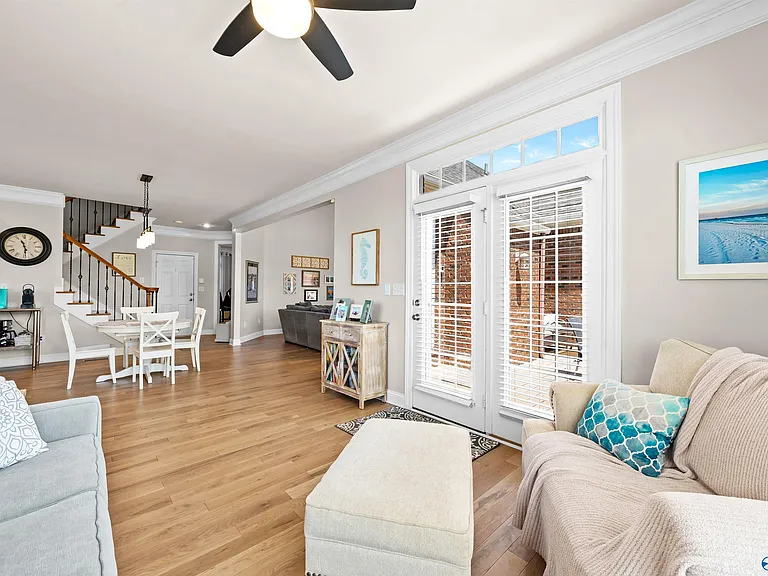 103 Wickerberry Ln — Photo 18