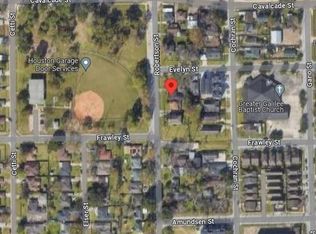 4614 Robertson St, Houston, TX 77009