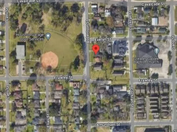 4614 Robertson St, Houston, TX 77009