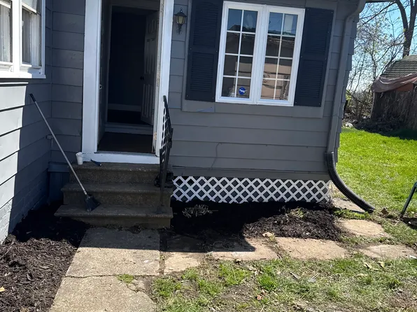 728 F St, Lorain, OH 44052