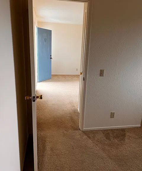Siesta Village Apartments — Photo 7