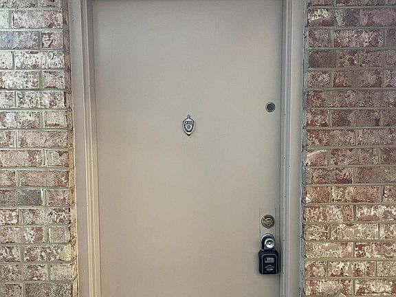 2nd image of 2618 Fort Farnsworth Rd Suite 233
