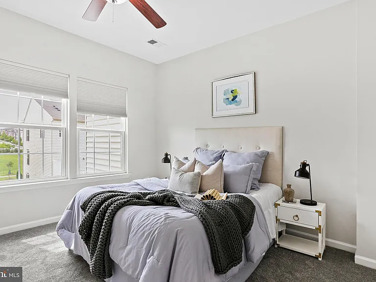 7610 Golden Slumber Ln — Photo 16