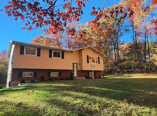 377 Craigs Meadow Rd, East Stroudsburg, PA 18301