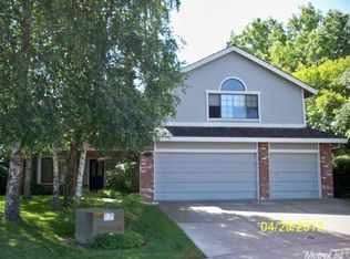 9523 Delburns Ct, Elk Grove, CA 95758
