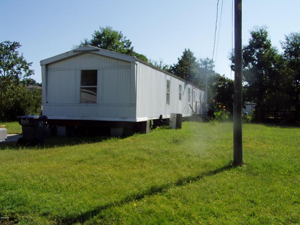 1st image of 14506 Whitney Dr