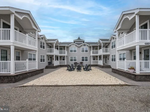 1610 S Bay Ave APT 3, Beach Haven, NJ 08008
