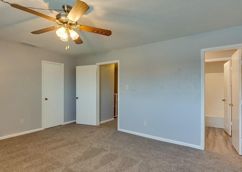 1402 S Carrier Pkwy, Grand Prairie, TX 75051 | Zillow