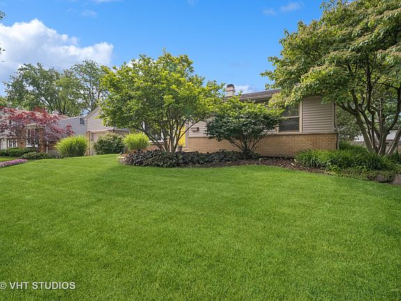 4th image of 1425 E Joan Dr