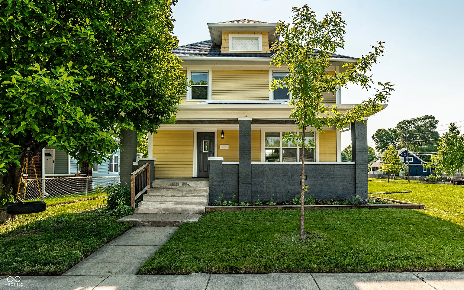 805 N Temple Ave photo 1