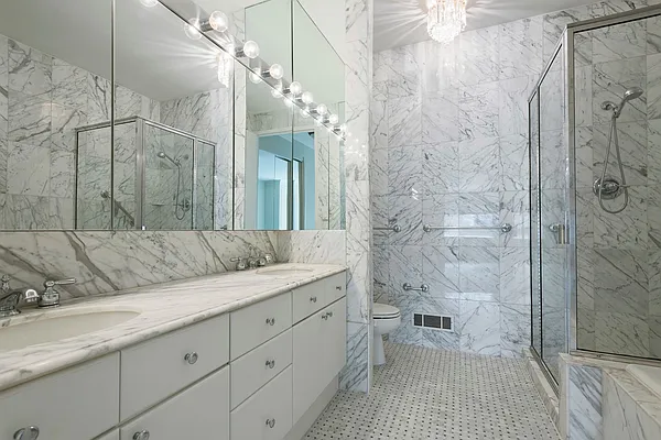 Rented by Sotheby's International Realty | media 22