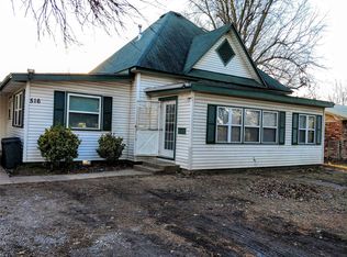 516 W 7th St, Chelsea, OK 74016