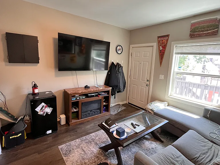 1314 W Schubert Ave #3F — Photo 4