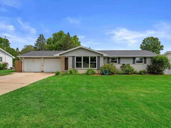 1510 Orchid Ln, Green Bay, WI 54313