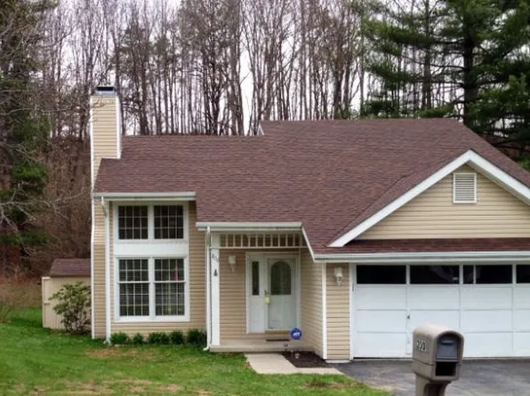 200 Oakland Dr, Princeton, WV 24739