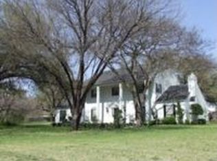 828 Thorp Spring Rd, Granbury, TX 76048
