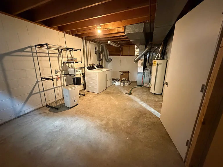 11317 Queens Dr — Photo 5
