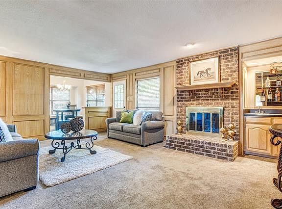 3rd image of 3408 Bentley Dr