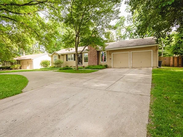 5001 W 63rd St, Prairie Village, KS 66208
