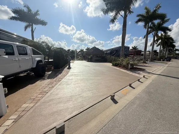 209 NW Hazard Way, Port Saint Lucie, FL 34986