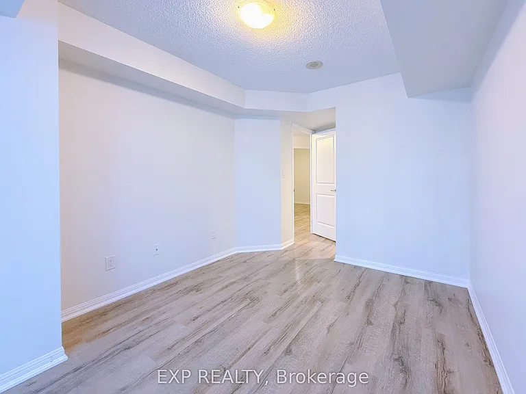 400 Adelaide St E #702 — Photo 7