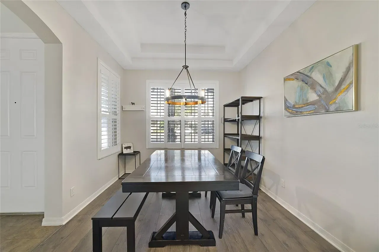 3 bed, 2.5 bath, 1705 sqft, $2,395 — Photo 4