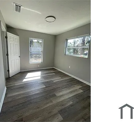 3 bed, 942 sqft, $2,050 — Photo 3