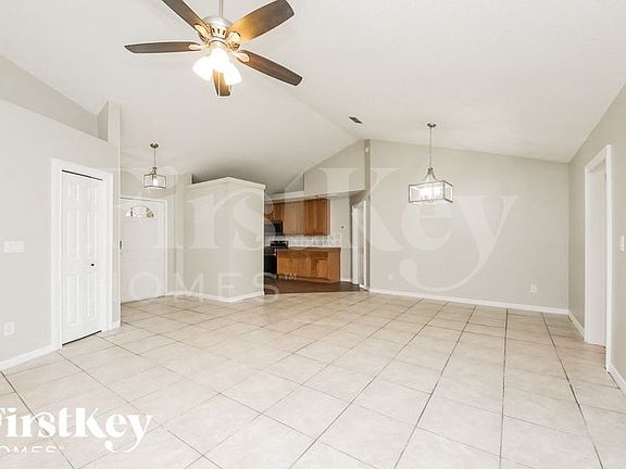 3rd image of 1136 Creek Woods Cir