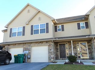 6 Bethlehem Ln, Ephrata, PA 17522