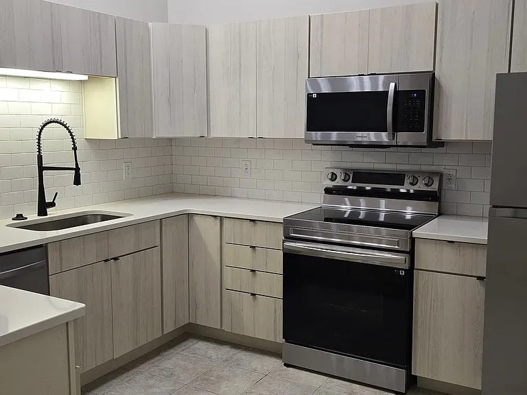 Bridgeview Apartments — Photo 43