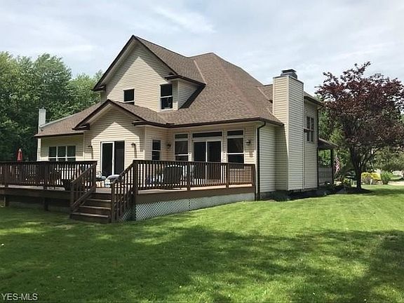 2nd image of 864 Cove Ct