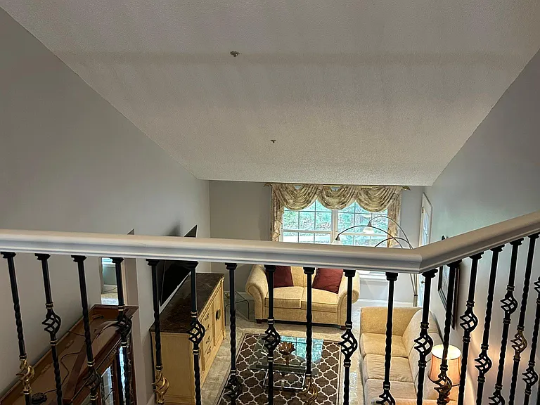 1029 Castle Rd — Photo 17