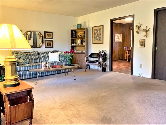 2nd image of 3701 Kenilworth Ln