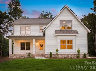 2315 Chateau Ct, Matthews, NC 28105