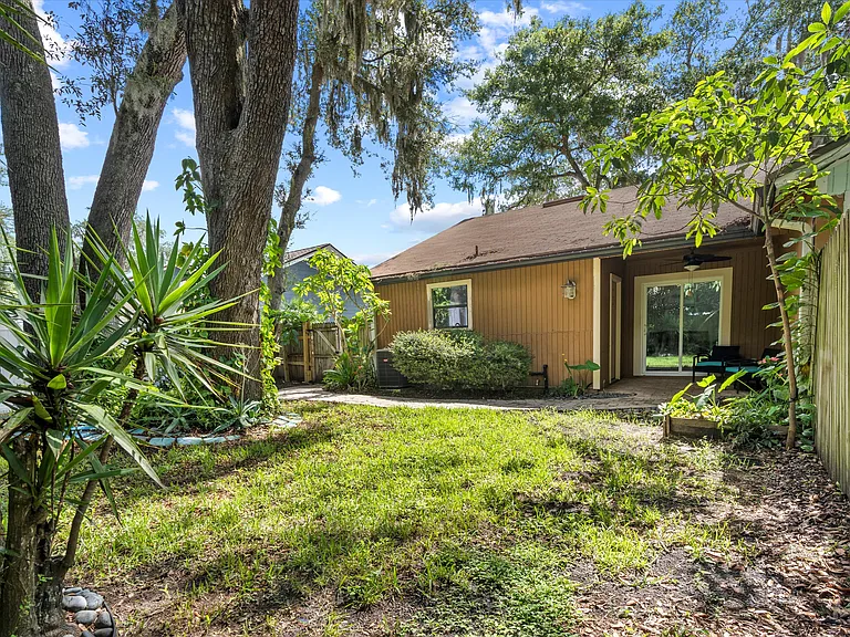2222 Cypress Landing Dr — Photo 13