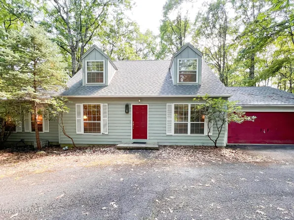 502 Pheasant Ln, Buck Hill Falls, PA 18323