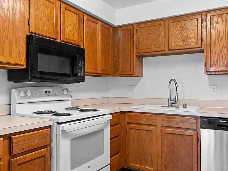 3121 W Hood Ave #E103 — Photo 12